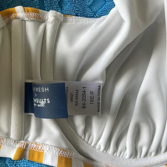 Gabifresh X Swimsuits for all underwire striped bikini top 16E/F - Picture 4 of 6